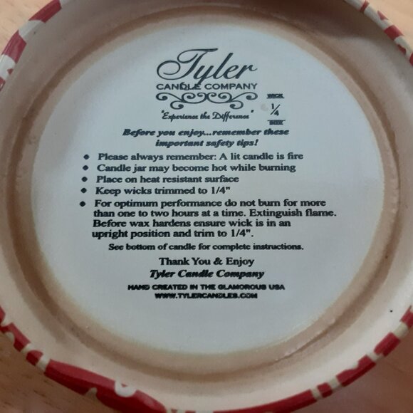 Tyler Candle Company – SEASONS GREETINGS (3.4 oz) – NEW! - Picture 2 of 7